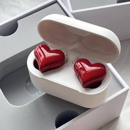 Wireless Earbuds Stylish Heart Shaped